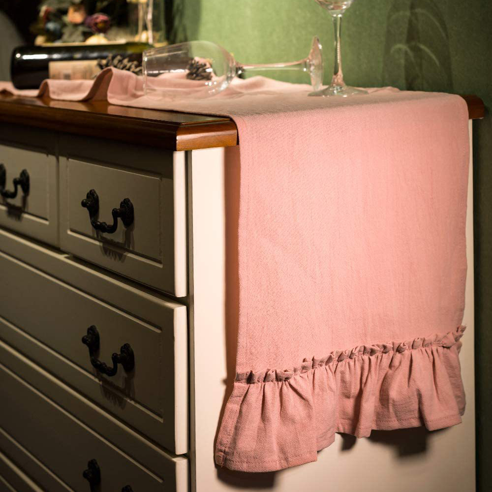 Cotton Ruffles Table Runner Ev - đánh giá và giá Christmas Table Runner